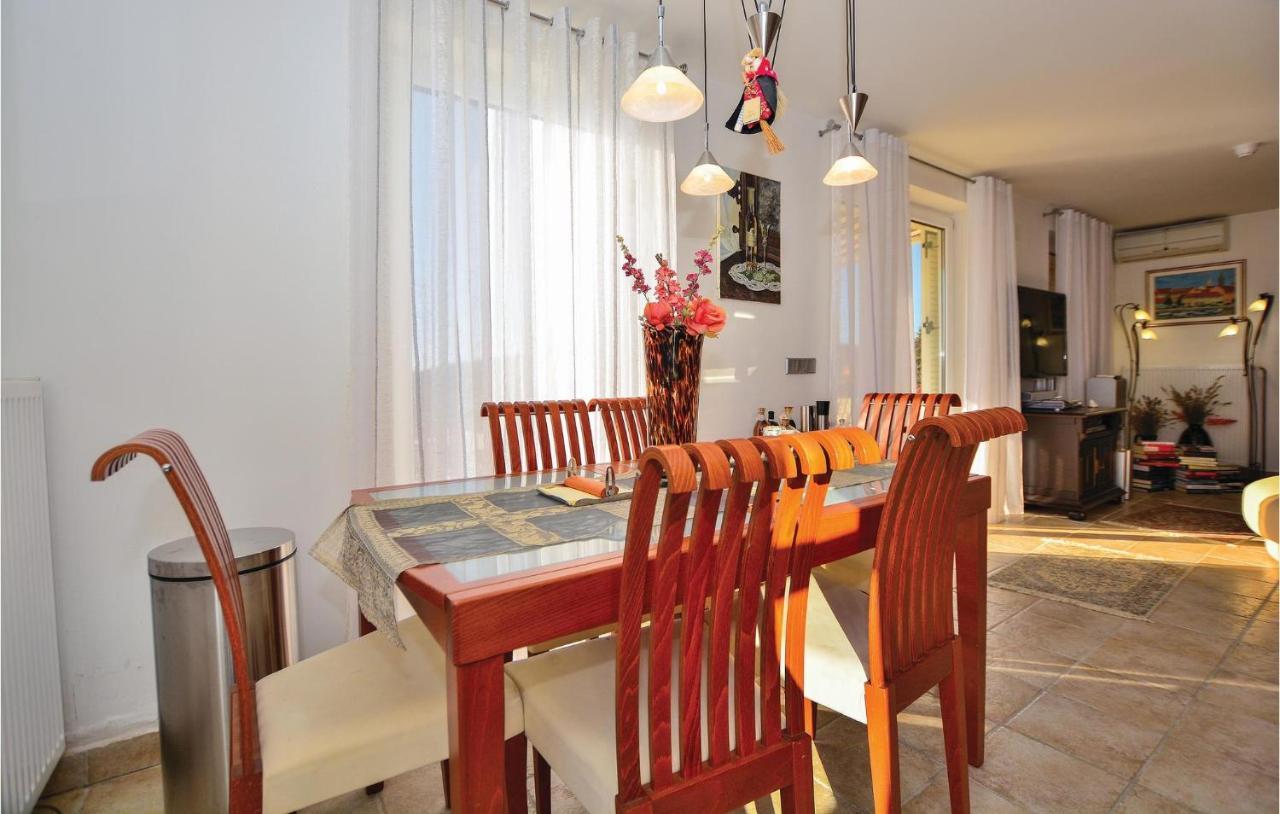 Lovely Home In Izola With Kitchen Malija Zewnętrze zdjęcie